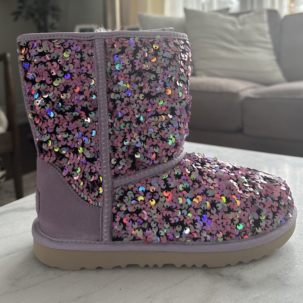 UGG Classic Stellar Sequin Boots Lilac - Girls - Size 4 - NEW IN BOX